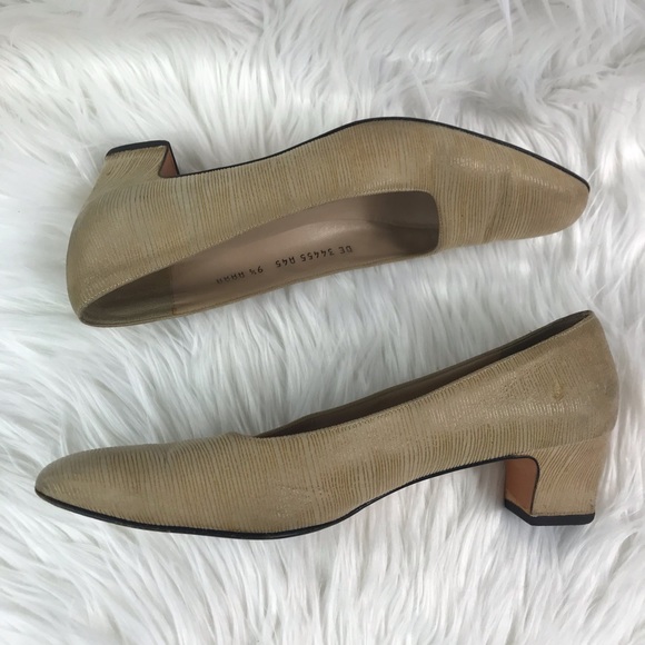 Salvatore Ferragamo Tan Heels - Picture 4 of 7